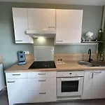 Bord De Avec Balcon Et Parking A - Fr-1-224c-342 סן ז'אן דה מון