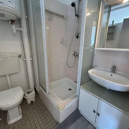 Bord De Avec Balcon Et Parking à - Fr-1-224c-342 Apartamento *