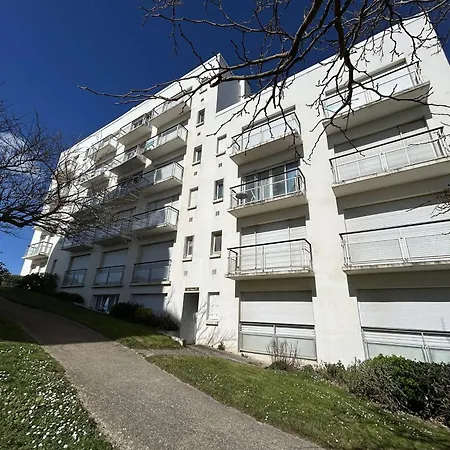 Bord De Avec Balcon Et Parking à - Fr-1-224c-342 *