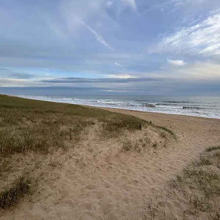 Bord De Avec Balcon Et Parking à - Fr-1-224c-342 * Saint-Jean-de-Monts