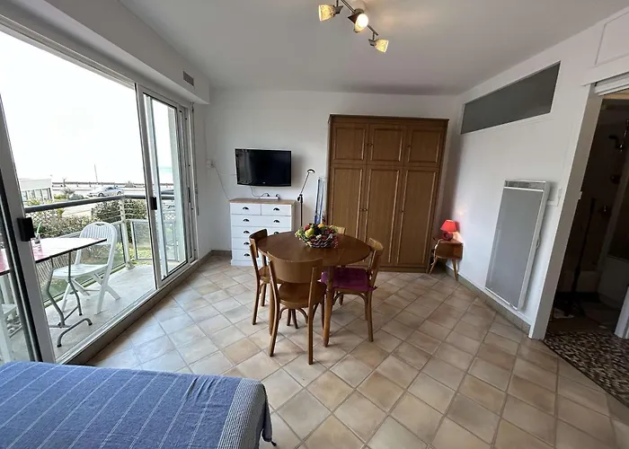 Bord De Avec Balcon Et Parking A - Fr-1-224c-342 아파트 *